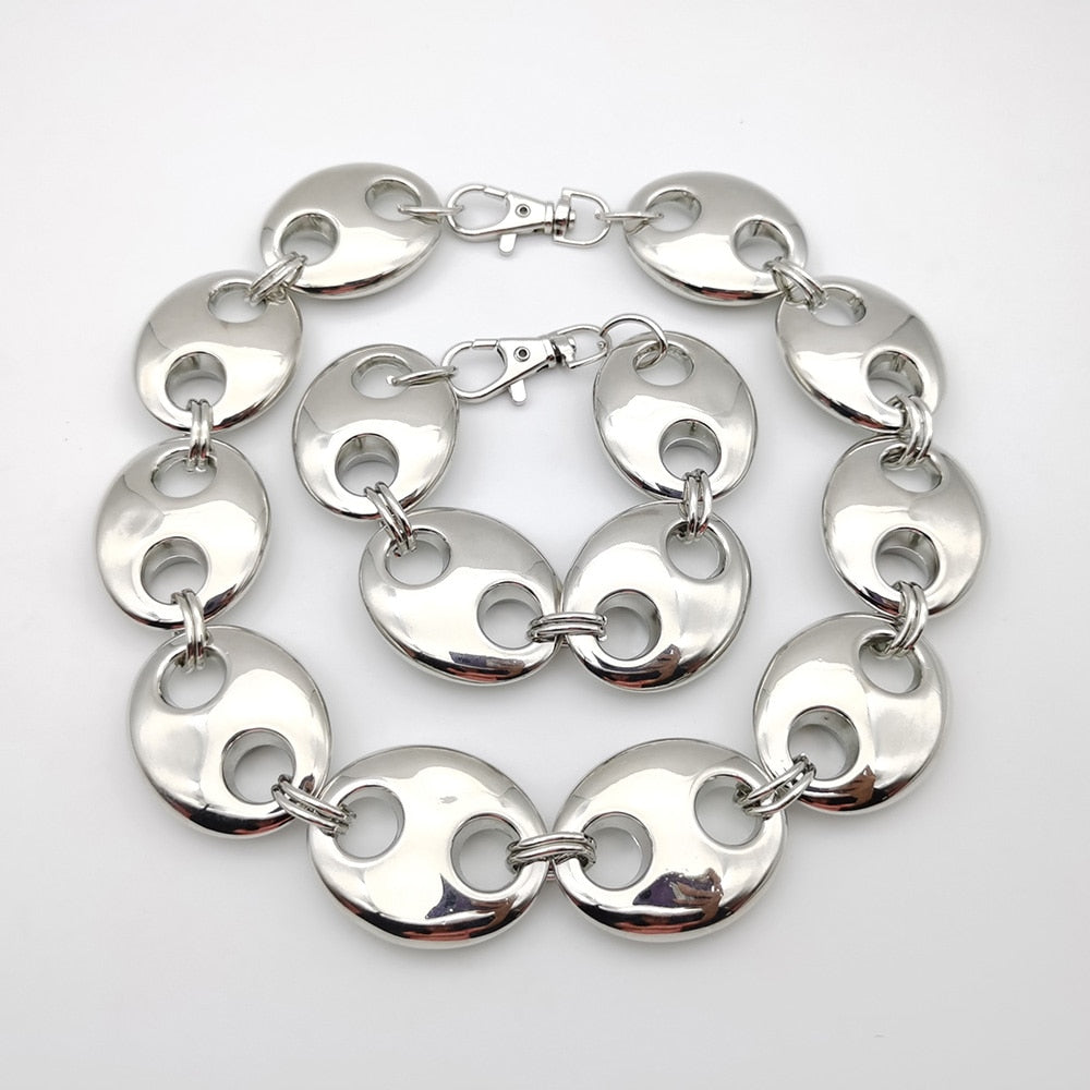 Golden Oval Necklace